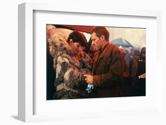 BLADE RUNNER, 1981 directed by RIDLEY SCOTT Sean Young / Harrison Ford (photo)-null-Framed Photo