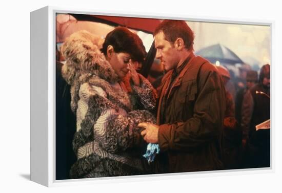 BLADE RUNNER, 1981 directed by RIDLEY SCOTT Sean Young / Harrison Ford (photo)-null-Framed Stretched Canvas