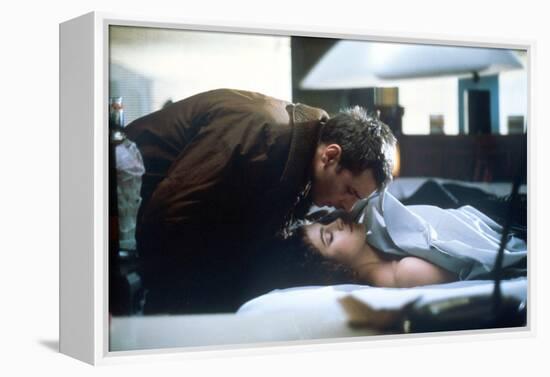 BLADE RUNNER, 1982 directed by RIDLEY SCOTT Harrison Ford and Sean Young (photo)-null-Framed Stretched Canvas