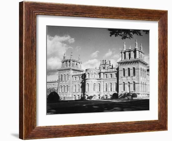 Blenheim Palace in Oxfordshire, 1950-Staff-Framed Photographic Print