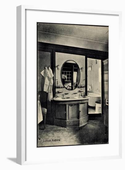 Blick in Die Luxus Kabine Eines Dampfers, Dusche-null-Framed Giclee Print