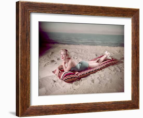 Blonde on Lilo, Woof-Charles Woof-Framed Photographic Print