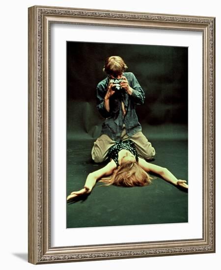 Blow-Up, David Hemmings, Verushka, 1966-null-Framed Photo