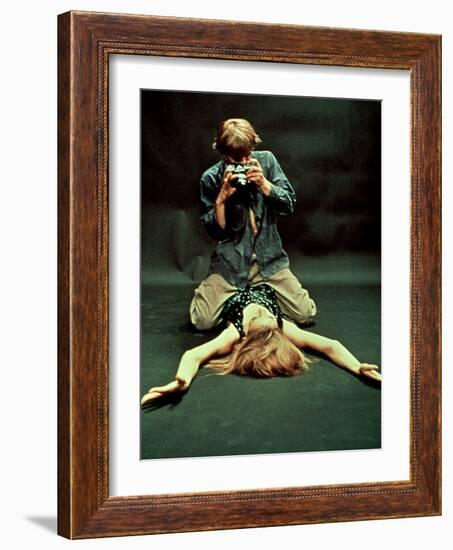 Blow-Up, David Hemmings, Verushka, 1966-null-Framed Photo