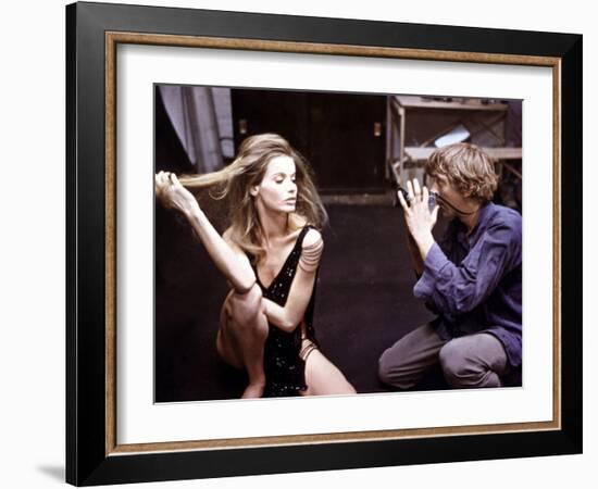 Blow-Up, Veruschka, David Hemmings, 1966-null-Framed Photo