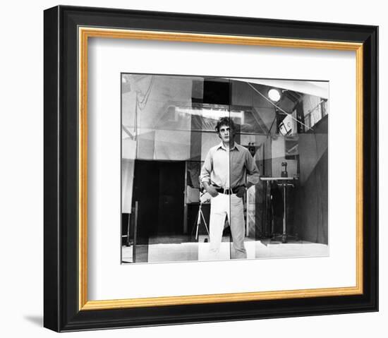 Blowup-null-Framed Photo