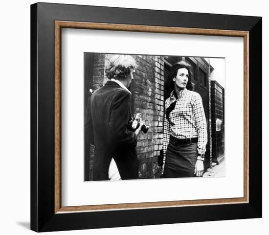 Blowup-null-Framed Photo