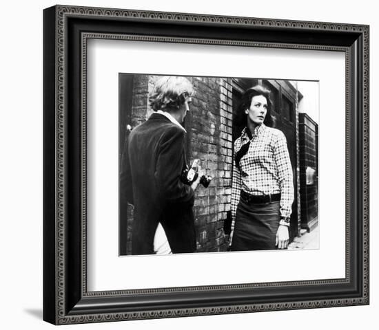 Blowup-null-Framed Photo