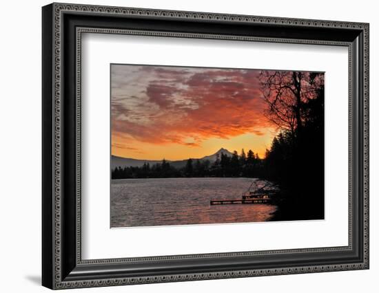 Blue Lake and Mt Hood at Sunrise, Oregon, USA-Jaynes Gallery-Framed Photographic Print