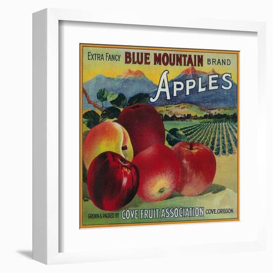Blue Mountain Apple Crate Label - Cove, OR-Lantern Press-Framed Art Print
