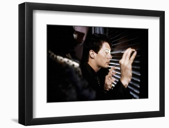 Blue Velvet by DavidLynch with Kyle MacLachlan, 1986 (photo)-null-Framed Photo