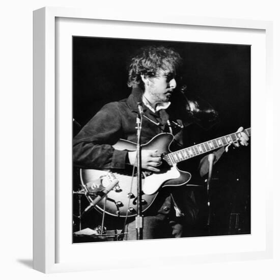 Bob Dylan (1941-)-null-Framed Giclee Print