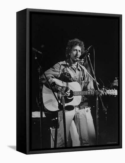 Bob Dylan during Rock Concert at Madison Square Garden-Bill Ray-Framed Premier Image Canvas