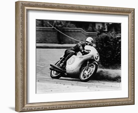 Bob Mcintyre on a Honda, Racing in the Isle of Man Junior Tt, 1961-null-Framed Photographic Print