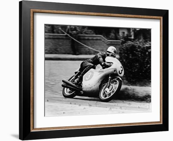 Bob Mcintyre on a Honda, Racing in the Isle of Man Junior Tt, 1961-null-Framed Photographic Print