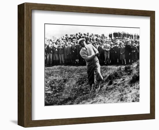 Bobby Jones at the British Amateur Golf Championship at St. Andrews, Scotland, June 1930-null-Framed Premium Giclee Print