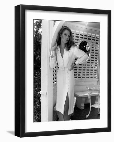 BODY HEAT, 1981 directed by LAWRENCE KASDAN Kathleen Turner (b/w photo)-null-Framed Photo