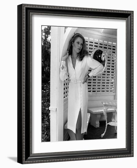 BODY HEAT, 1981 directed by LAWRENCE KASDAN Kathleen Turner (b/w photo)-null-Framed Photo