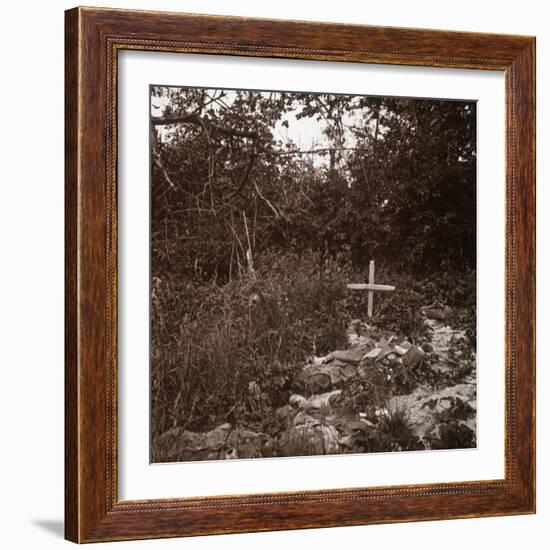 Body of German soldier, Ablain-Saint-Nazaire, Northern France, c1914-c1918-Unknown-Framed Photographic Print