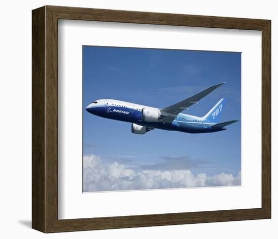 Boeing 787 Dreamliner-null-Framed Art Print