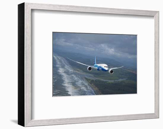 Boeing 787 Dreamliner-null-Framed Art Print