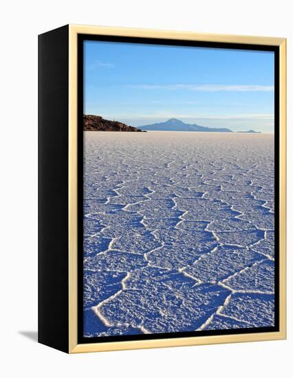 Bolivia, Potosi Department, Daniel Campos Province, View of the Salar de Uyuni, the largest salt fl-Karol Kozlowski-Framed Premier Image Canvas