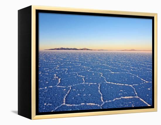 Bolivia, Potosi Department, Daniel Campos Province, View of the Salar de Uyuni, the largest salt fl-Karol Kozlowski-Framed Premier Image Canvas