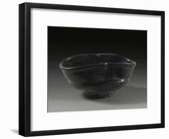 Bols à thé en forme de chaussure (kutsugata chawan)-null-Framed Giclee Print