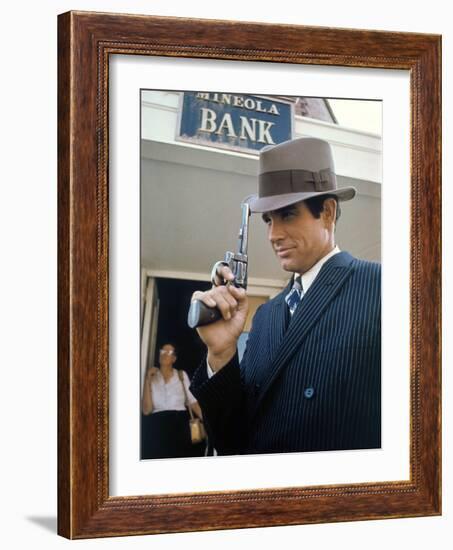 BONNIE AND CLYDE, 1967 directed by ARTHUR PENN Warren Beatty (photo)-null-Framed Photo