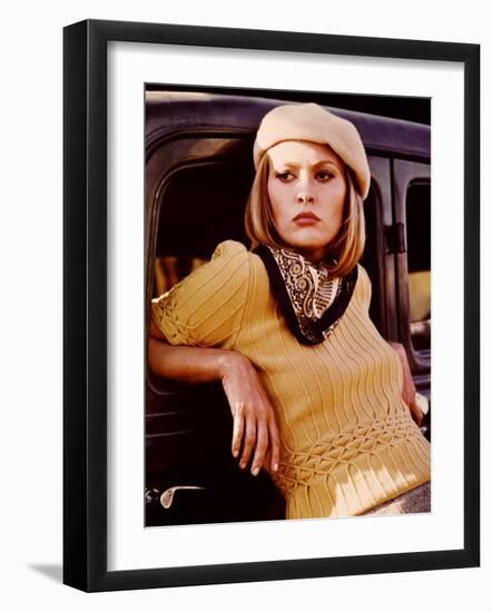 Bonnie and Clyde, Faye Dunaway, 1967-null-Framed Photo