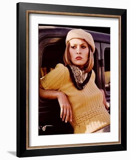 Bonnie and Clyde, Faye Dunaway, 1967-null-Framed Photo