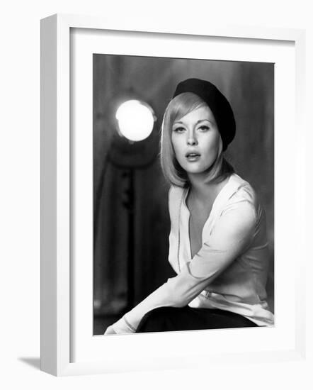 Bonnie and Clyde, Faye Dunaway, 1967-null-Framed Photo