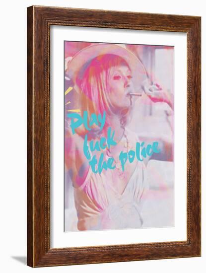 Bonnie by Annimo-null-Framed Art Print