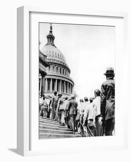 Bonus Army Marchers, 1932-null-Framed Photographic Print