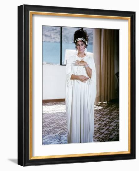 BOOM !, 1968 directed by JOSEPH LOSEY Elizabeth Taylor (photo)-null-Framed Photo