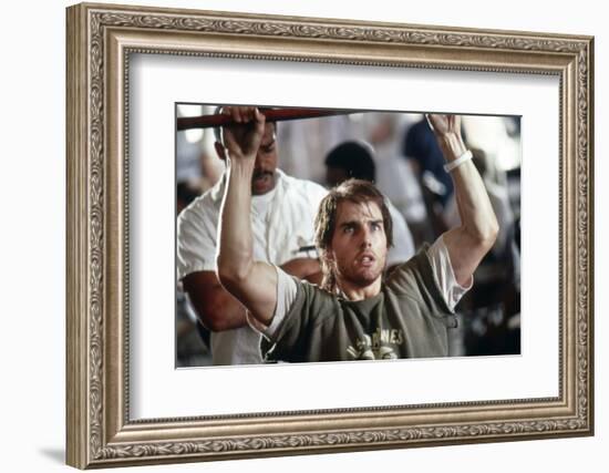 BORN ON THE FOURTH OF JULY, 1989 directed by OLIVER STONE Tom Cruise (photo)-null-Framed Photo