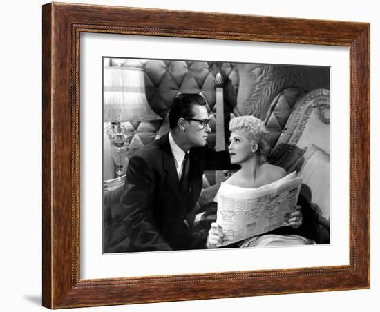 Born Yesterday, William Holden, Judy Holliday, 1950-null-Framed Photo