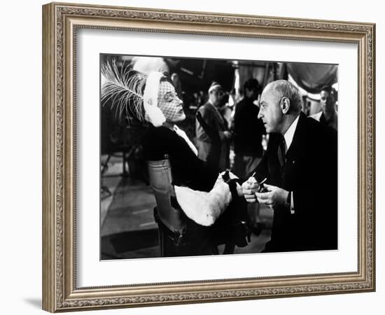 Boulevard du crepuscule SUNSET BOULEVARD by BillyWilder with Gloria Swanson and Cecil B. DeMille, 1-null-Framed Photo