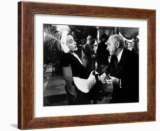 Boulevard du crepuscule SUNSET BOULEVARD by BillyWilder with Gloria Swanson and Cecil B. DeMille, 1-null-Framed Photo