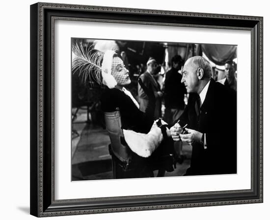 Boulevard du crepuscule SUNSET BOULEVARD by BillyWilder with Gloria Swanson and Cecil B. DeMille, 1-null-Framed Photo