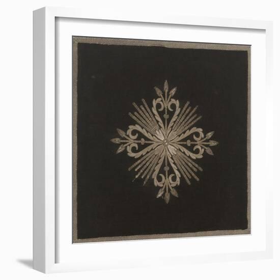 Bourse à soufflet en damas noir brodé argent-null-Framed Giclee Print