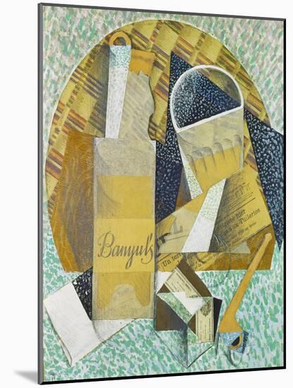 Bouteille De Banyuls, 1914-Juan Gris-Mounted Giclee Print