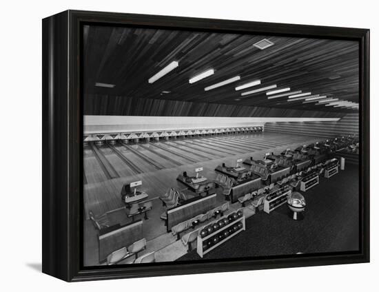 Bowling Alley in London-null-Framed Premier Image Canvas