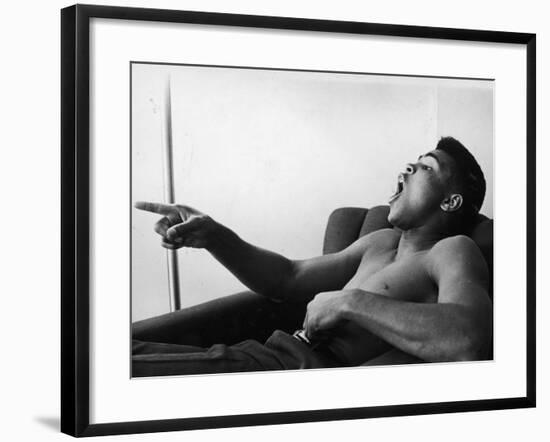 Boxer Cassius M. Clay, Aka Muhammad Ali-null-Framed Premium Photographic Print