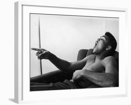 Boxer Cassius M. Clay, Aka Muhammad Ali-null-Framed Premium Photographic Print