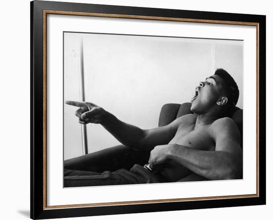 Boxer Cassius M. Clay, Aka Muhammad Ali-null-Framed Premium Photographic Print