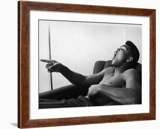 Boxer Cassius M. Clay, Aka Muhammad Ali-null-Framed Premium Photographic Print