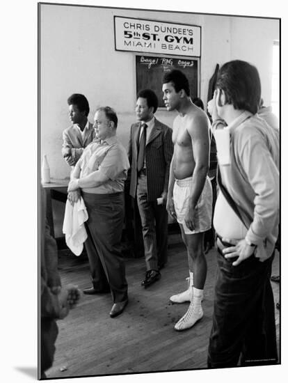 Boxer Muhammad Ali Training for a Fight Against Joe Frazier-John Shearer-Mounted Premium Photographic Print