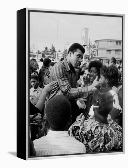 Boxer Muhammad Ali with Fans before Bout with Joe Frazier-John Shearer-Framed Premier Image Canvas