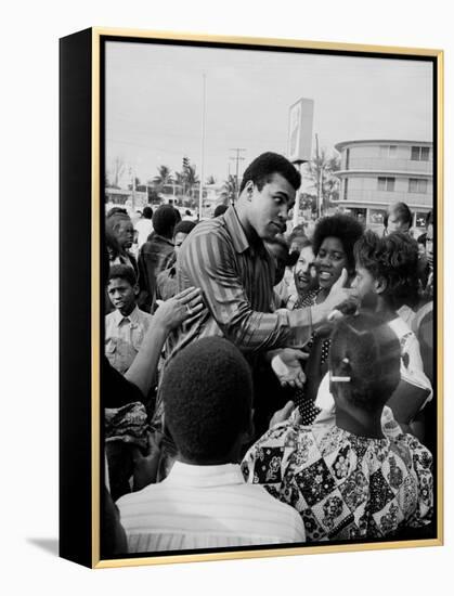 Boxer Muhammad Ali with Fans before Bout with Joe Frazier-John Shearer-Framed Premier Image Canvas